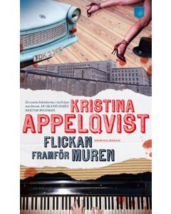 Flickan framför muren